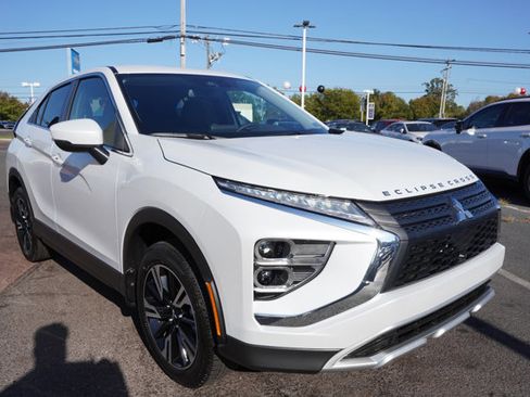 New 2026 Mitsubishi Eclipse Cross SE image 3