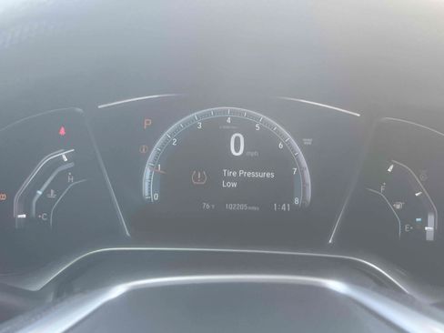 Used 2016 Honda Civic EX image 9
