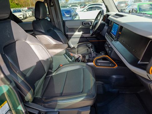 Used 2022 Ford Bronco Badlands w/ Sasquatch Package AWD/4WD image 34