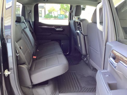 New 2025 GMC Sierra 1500 Elevation w/ X31 Off-Road Package AWD/4WD image 16