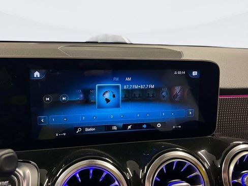 Certified 2021 Mercedes-Benz GLB 250 GLB 250 image 27