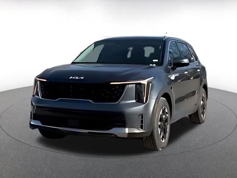 Used 2024 Kia Sorento S image 15