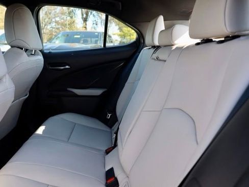 Used 2024 Lexus UX 250h F Sport image 34