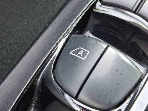 Used 2024 Nissan Altima 2.5 SR FWD image 24