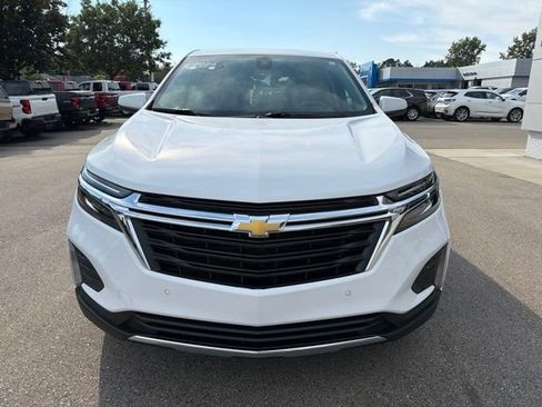 Certified 2024 Chevrolet Equinox LT AWD/4WD image 8