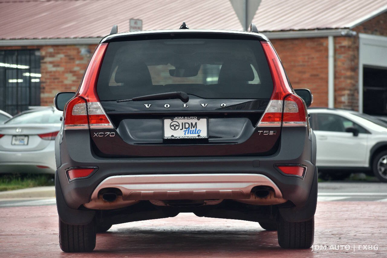 Used 2016 Volvo XC70 T5 Premier w/ Proximity Package AWD/4WD image 6