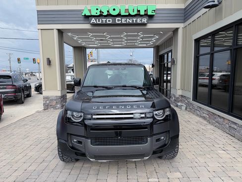 Used 2023 Land Rover Defender 110 V8 image 41