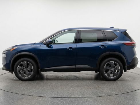 Used 2025 Nissan Rogue SV image 5