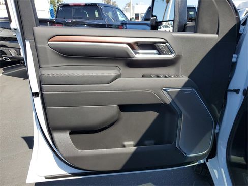 New 2026 GMC Sierra 3500 Denali w/ Denali Reserve Package image 13