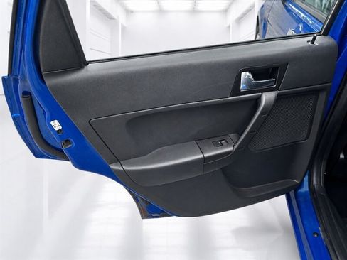 Used 2011 Ford Focus SEL w/ 301A Rapid Spec Order Code FWD image 31