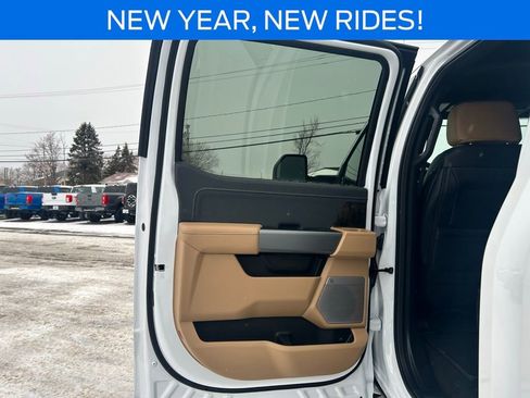 New 2026 Ford F250 Lariat w/ Black Appearance Package image 19