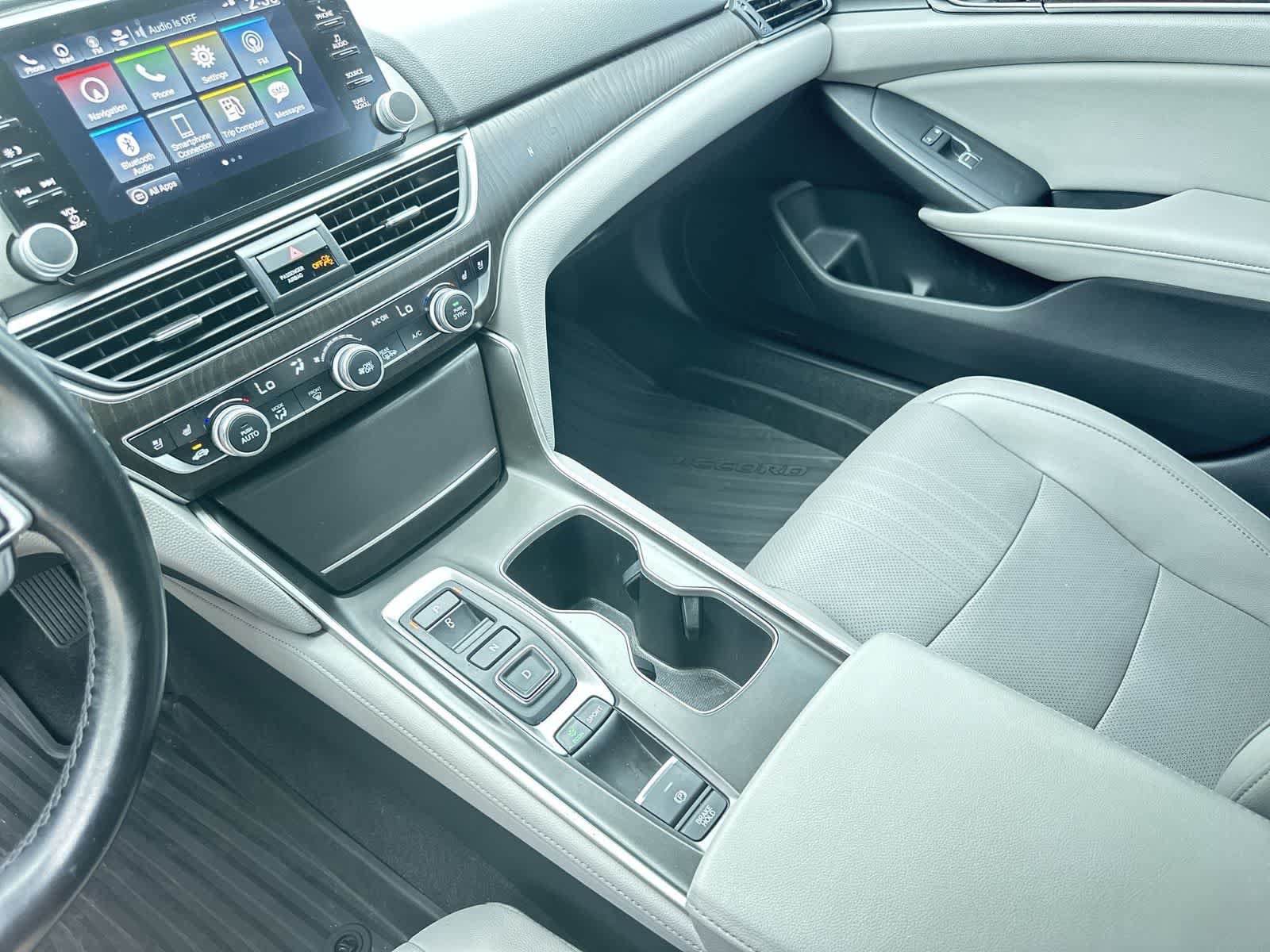 Used 2020 Honda Accord Touring image 19