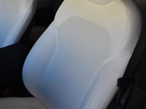 Used 2026 Tesla Model Y AWD image 17