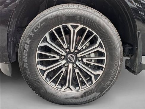 Used 2025 Nissan Armada SL w/ Convenience Package RWD image 22