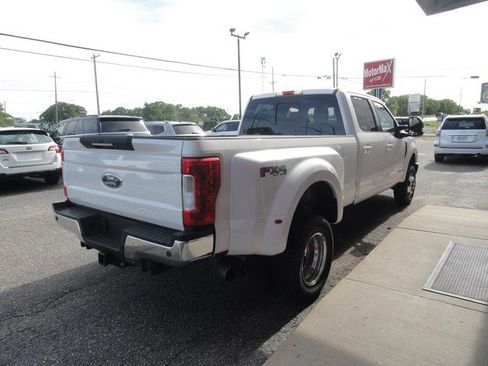 Used 2019 Ford F350 Lariat w/ Lariat Ultimate Package AWD/4WD image 5