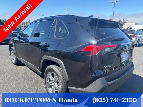 Used 2025 Toyota RAV4 XLE AWD/4WD image 12