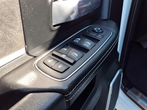 Used 2022 RAM 2500 Laramie AWD/4WD image 17