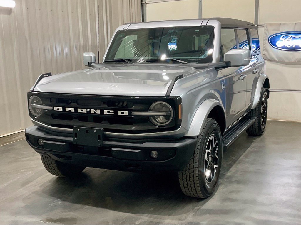 Used 2024 Ford Bronco Outer Banks AWD/4WD image 4