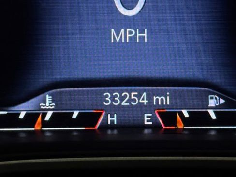 Used 2022 Jeep Cherokee Trailhawk w/ Comfort/Convenience Group image 30