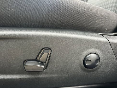 Used 2023 Dodge Charger SXT w/ Blacktop Package image 11