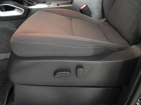 Used 2022 Nissan Frontier SV AWD/4WD image 12