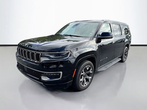 Used 2024 Jeep Wagoneer L Series III w/ Flexible Seating Group image 3