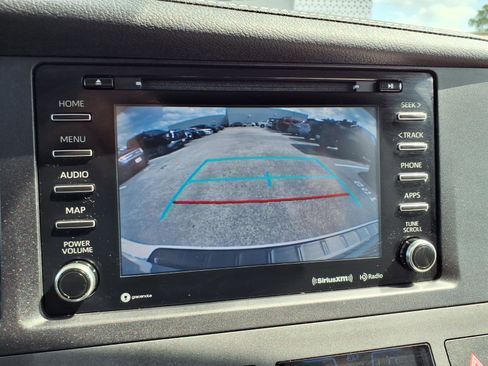 Used 2020 Toyota Sienna XLE FWD image 6