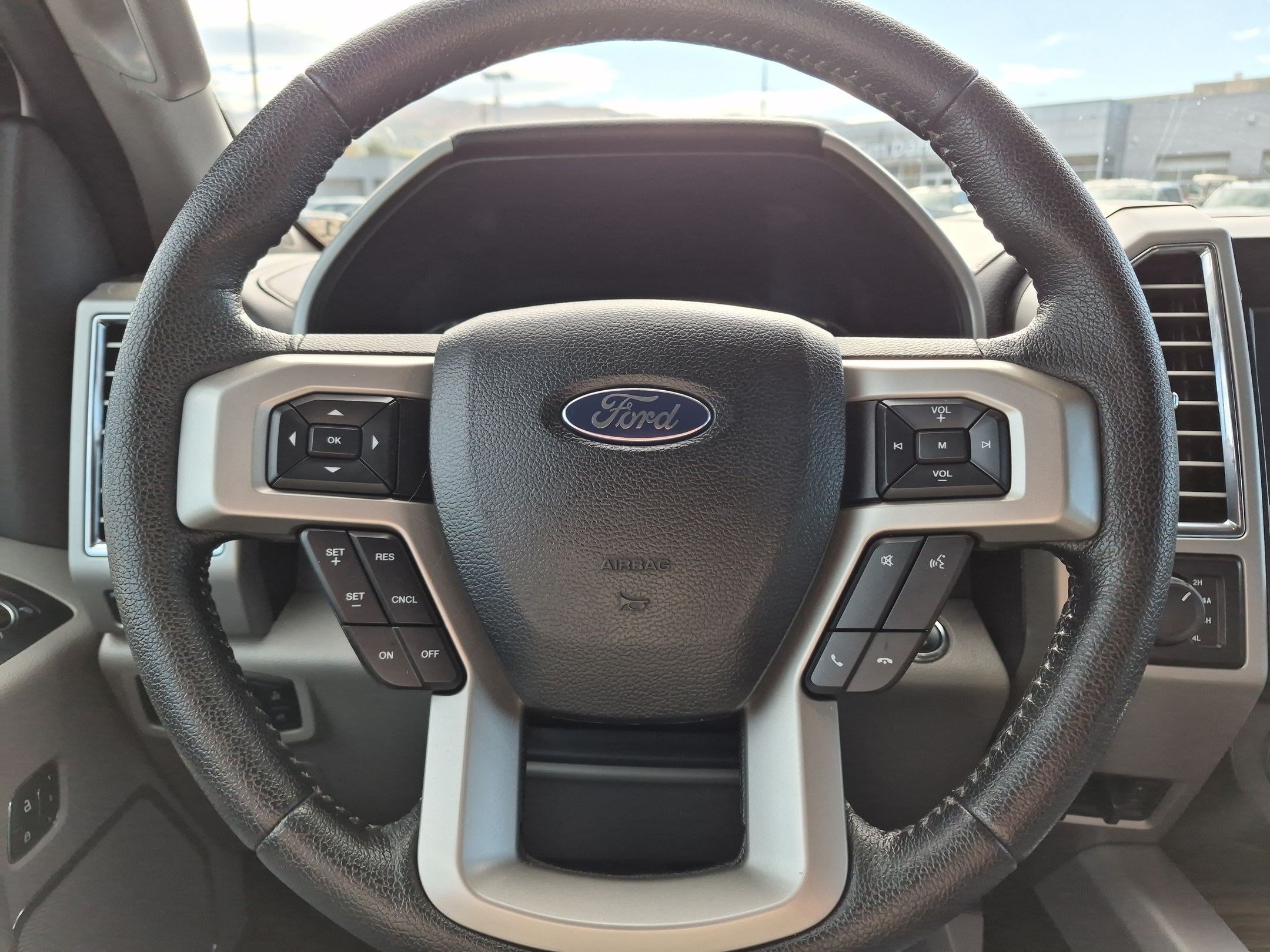Used 2015 Ford F150 Lariat AWD/4WD image 15