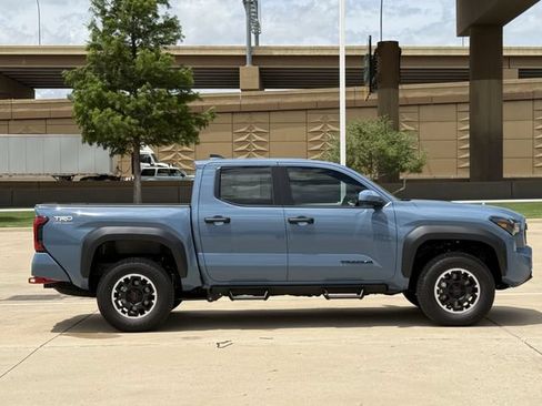 New 2026 Toyota Tacoma TRD Off-Road AWD/4WD image 3