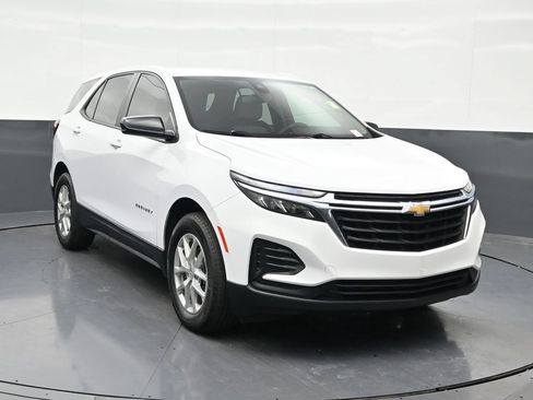 Used 2023 Chevrolet Equinox LS FWD image 8