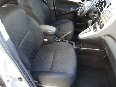 Used 2009 Toyota Matrix w/ PWR Pkg FWD image 8