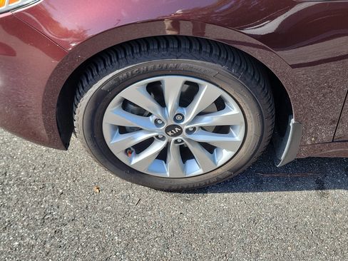 Used 2018 Kia Optima EX w/ Premium Package FWD image 38