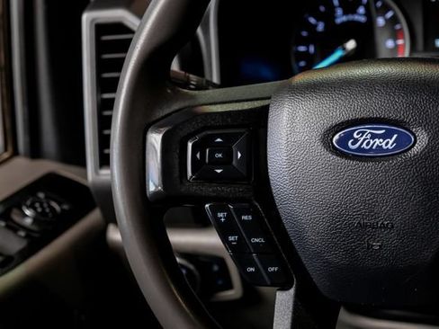 Used 2020 Ford F250 XL w/ Power Equipment Group AWD/4WD image 16