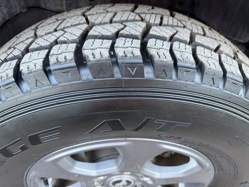 Used 2024 Ford Bronco Big Bend image 30