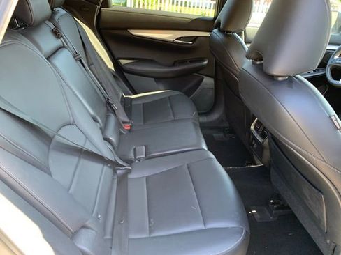 Used 2019 INFINITI QX50 Luxe AWD/4WD image 17