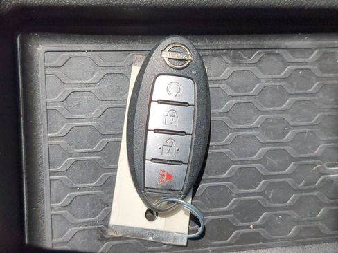 Used 2022 Nissan Frontier SV AWD/4WD image 20