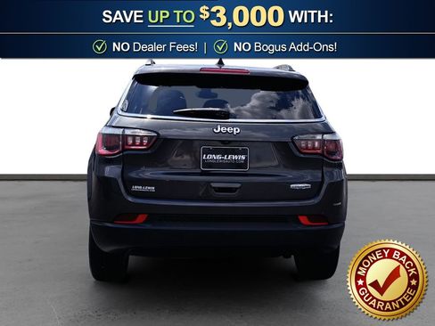 Used 2018 Jeep Compass Latitude w/ Popular Equipment Group FWD image 5