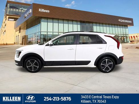 Used 2024 Kia Niro EX FWD image 4