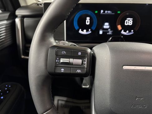 Certified 2025 Hyundai Santa Fe SEL image 27