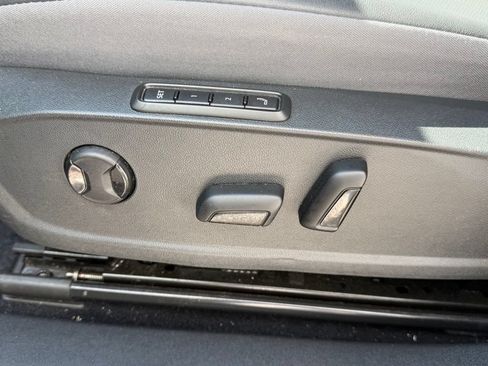 Used 2023 Volkswagen ID.4 Pro S RWD image 11