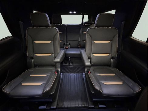 Certified 2022 GMC Yukon AT4 w/ Technology Package image 34