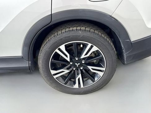 Used 2023 Mitsubishi Eclipse Cross SE image 38