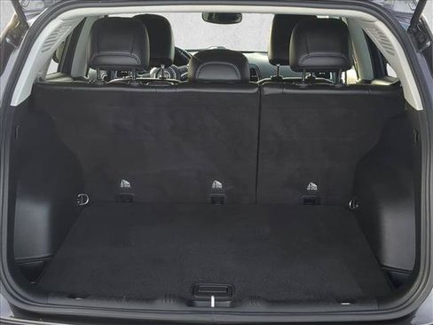 Used 2021 Jeep Compass Limited FWD image 3