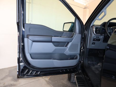 Used 2025 Ford F150 XLT w/ Equipment Group 301A Standard AWD/4WD image 32