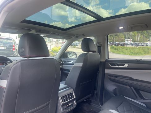 New 2026 Volkswagen Atlas Peak Edition AWD/4WD image 13