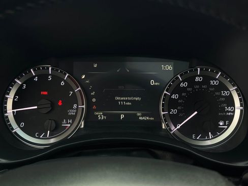 Used 2023 Toyota Highlander XLE image 9