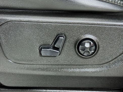 Used 2019 RAM 1500 Sport w/ Level 2 Equipment Group image 16