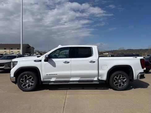 New 2026 GMC Sierra 1500 SLT AWD/4WD image 9
