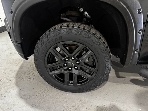 Used 2021 Chevrolet Silverado 1500 Custom Trail Boss AWD/4WD image 7