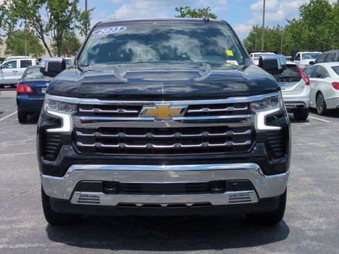 Used 2023 Chevrolet Silverado 1500 LTZ w/ LTZ Convenience Package II AWD/4WD image 3